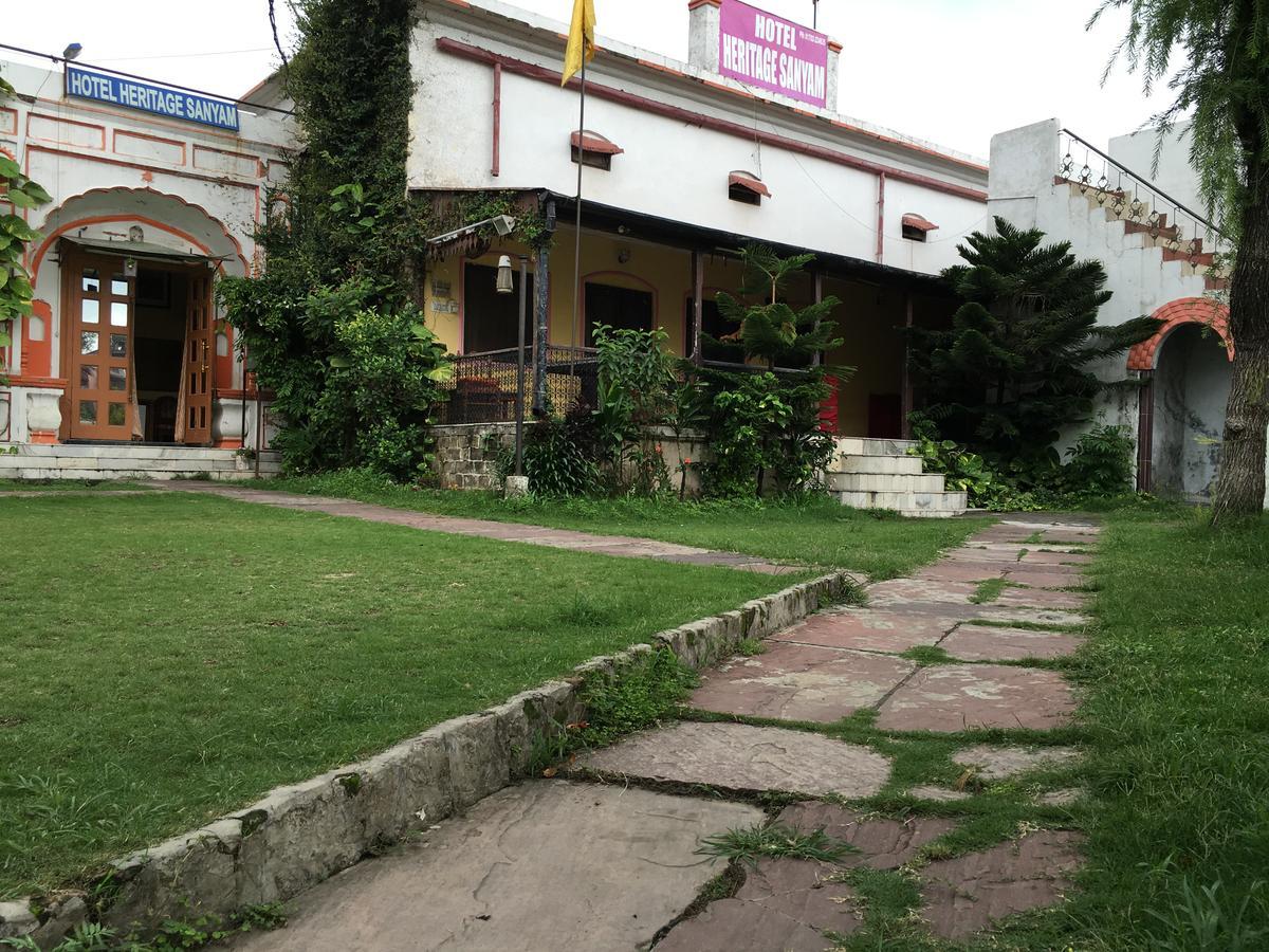 Hotel Heritage Sanyam Nāhan Exterior foto