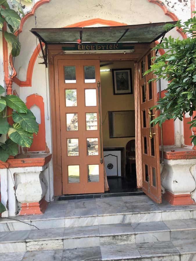 Hotel Heritage Sanyam Nāhan Exterior foto